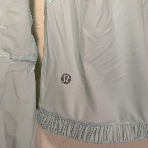 Lululemon Water Bound Hoodie - Picture 8 of 8